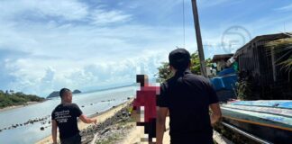 UPDATE: Britischer Verdächtiger nach Widerruf der Kaution in Untersuchungshaft genommen; unter Kokaineinfluss verursachter Unfall mit Fahrerflucht tötet thailändischen Arzt auf Koh Phangan