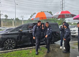 Der stellvertretende Verkehrsminister überwacht das U-Turn-Projekt am Pier von Koh Kaew und sichert die Fertigstellung im Jahr 2028 zu.