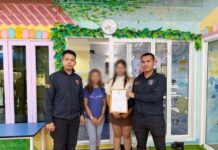 Internationale scholen onderzocht in Phuket, waar illegale bedrijven met tussenpersonen worden aangepakt.