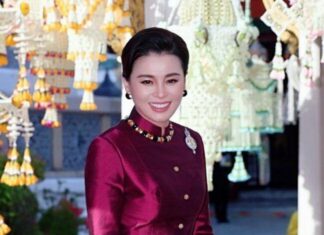 Thailand feiert den Geburtstag Ihrer Majestät Königin Suthida