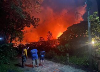 Brand verwoest arbeiderskamp in Phuket, honderden slaan op de vlucht