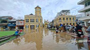 Phuket Struggles with Floods
