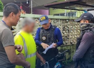 Zwei Jahrzehnte andauernde Fahndung nach eifersüchtigem Schützen endet mit der Festnahme des Flüchtigen in Phuket nach dem Mord an seiner Frau.