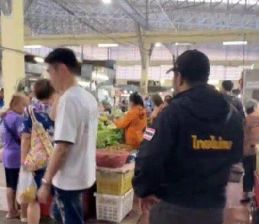 Une opération de répression contre le travail illégal au marché du centre-ville de Phuket aboutit à une arrestation, de nombreux individus parviennent à échapper à la police.