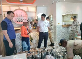 Illegal Hookah Venue Raided in Rawai, Two People Arrested, Assets Seized Worth 500,000 Baht