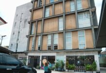 ACTUALIZACIÓN: Otro café no autorizado en Chabad House Patong sigue en pie, según informan las autoridades.