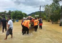 Phang Nga despliega todos sus recursos para combatir las inundaciones en múltiples zonas.