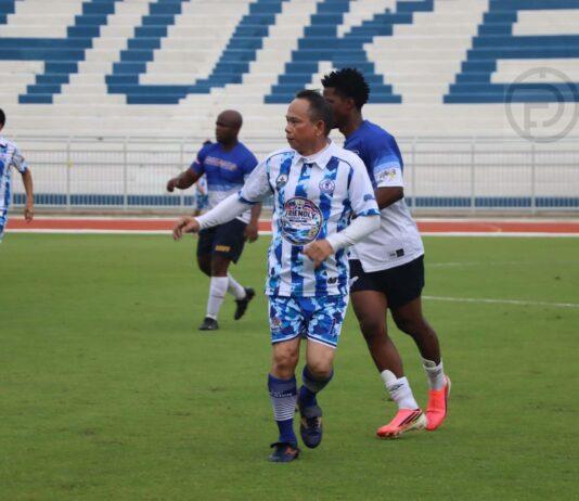 Phuket ospita un'amichevole di calcio con la Marina degli Stati Uniti. 841846646_977237928759009_644290324432395168_n